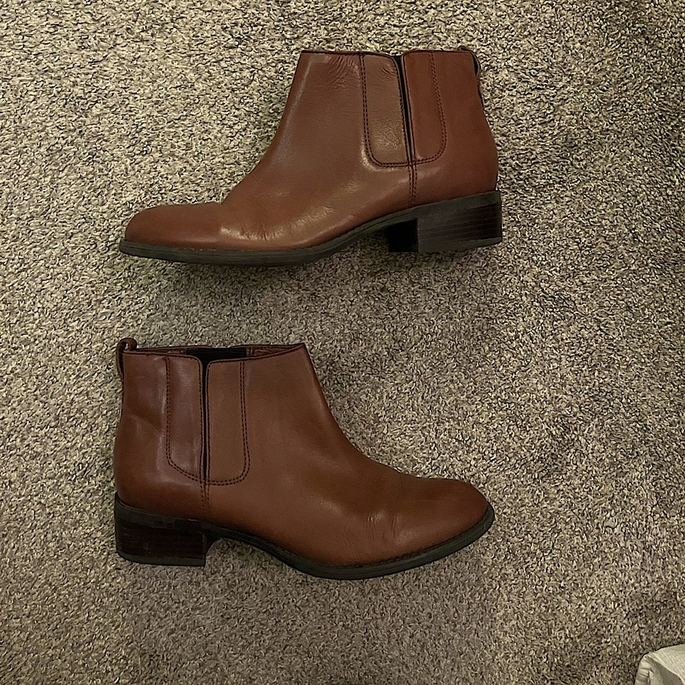 Franco Sarto brown Chelsea boots!